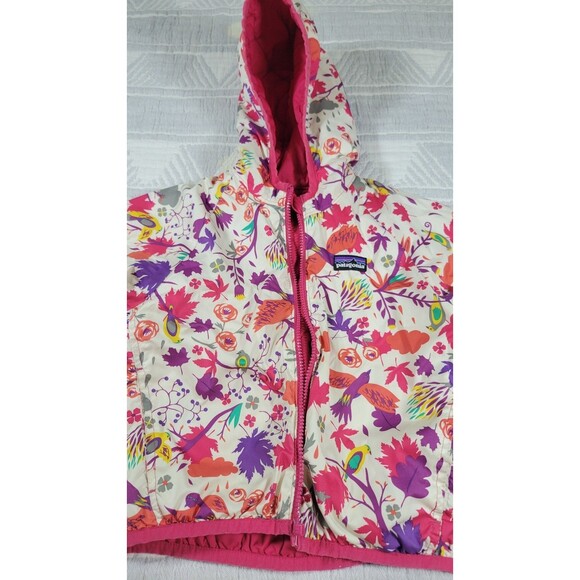 Patagonia Toddler Girls Reversible Hooded Jacket Pink / Floral  Size 3T (Flawed) - Picture 1 of 12